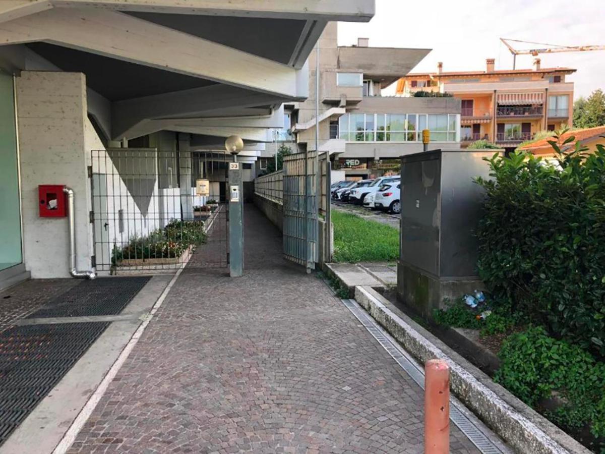 Sound Of Colors - Art Design Apartment Desenzano del Garda Exterior foto